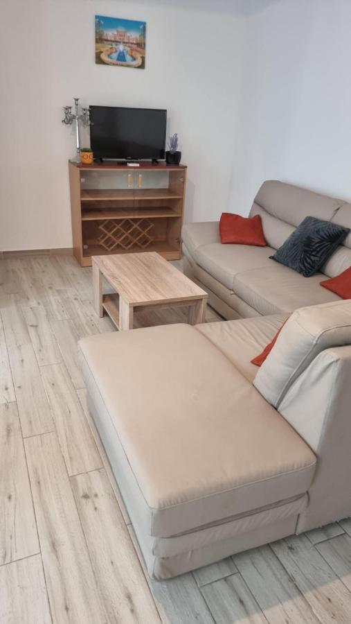 Апартаменты New Bucuresti Relax Flat - Apartament Relaxare - 4 People Экстерьер фото